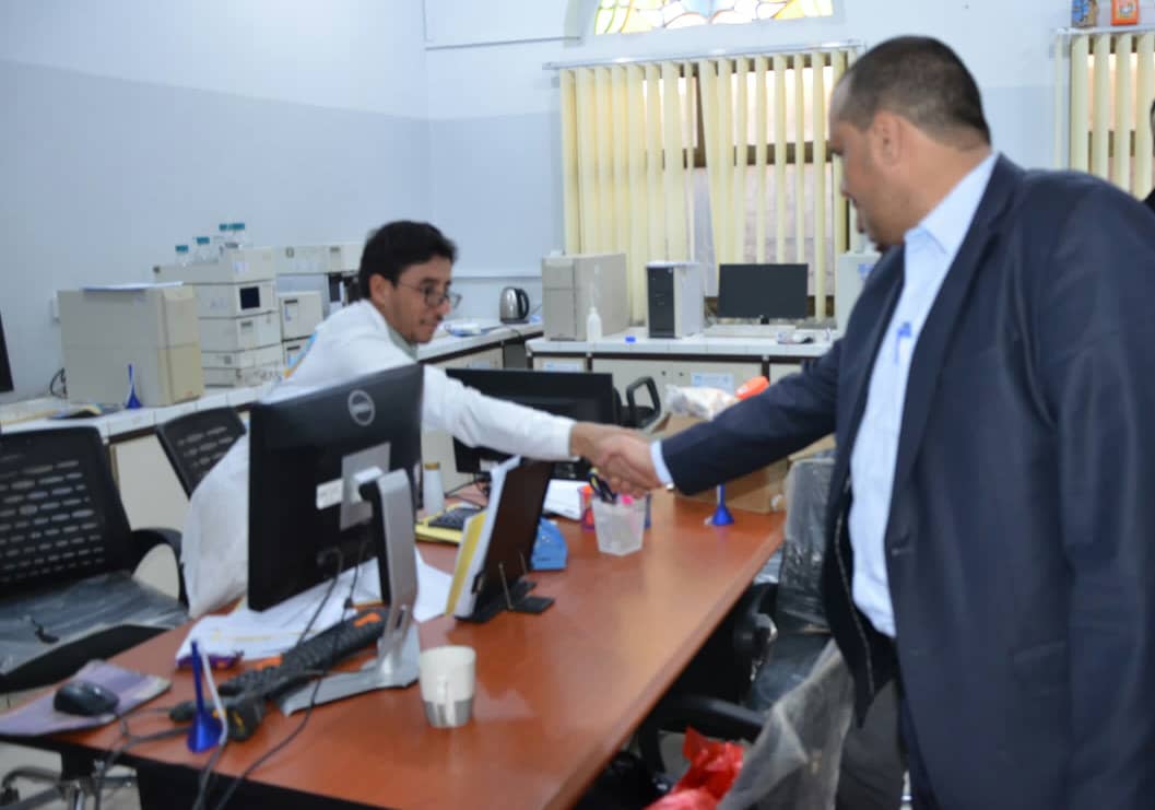 مدير هيئة المواصفات يؤكد أهمية تعزيز جودة الخدمات المقدمة ورفع مستوى الإنجاز