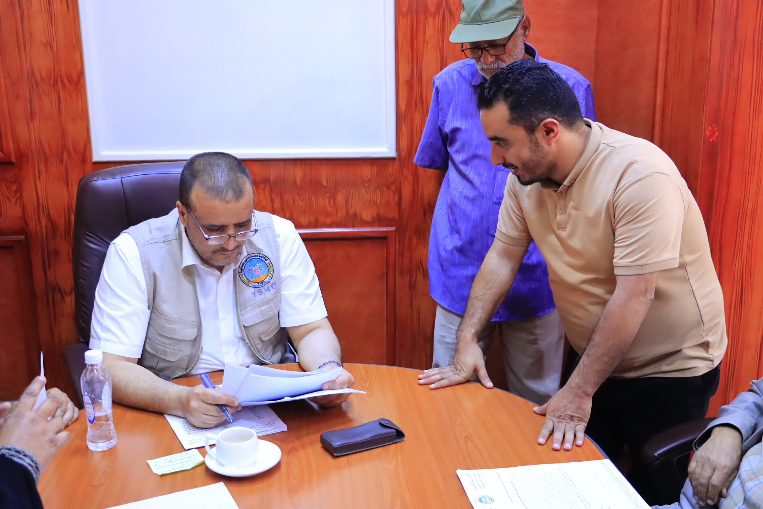 في اليوم المفتوح.. مدير عام المواصفات والمقاييس يحث التجار والمواطنين على تطبيق سياسة مقاطعة البضائع والسلع الأمريكية والإسرائيلية