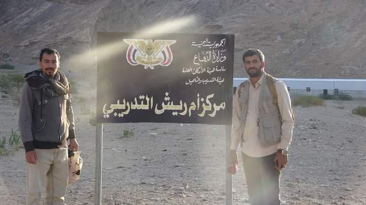 اخر المستجدات العسكرية في جبهات مارب .. قوات صنعاء  تسيطر على أهم معسكر قرب البلق وتتقدم نحو البلقين وتستهدف مقر هادي ...