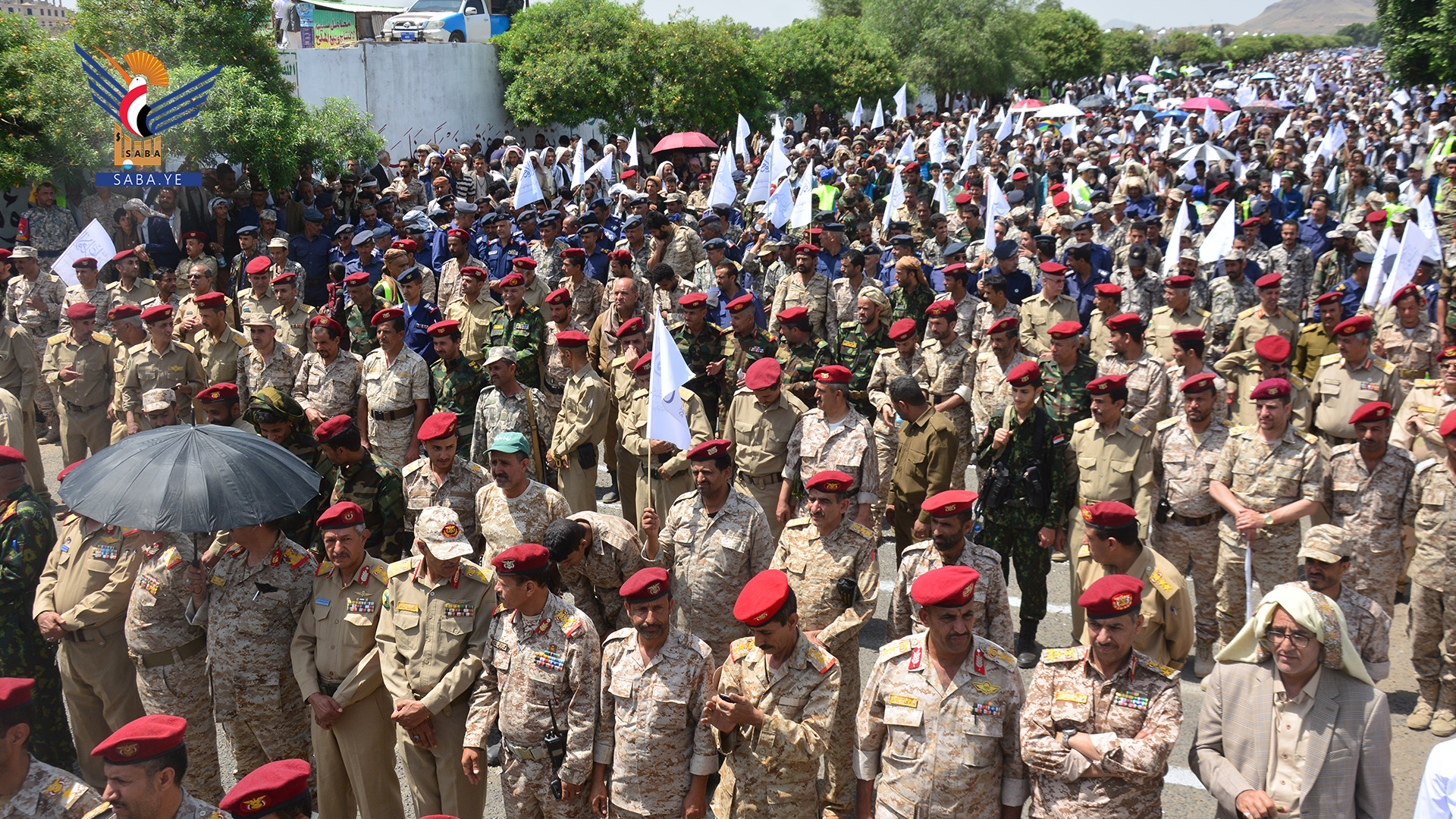 ميادين العاصمة صنعاء وعدد من المحافظات تمتلي في بذكرى يوم ولاية الإمام علي بن أبي طالب عليه السلام ..
