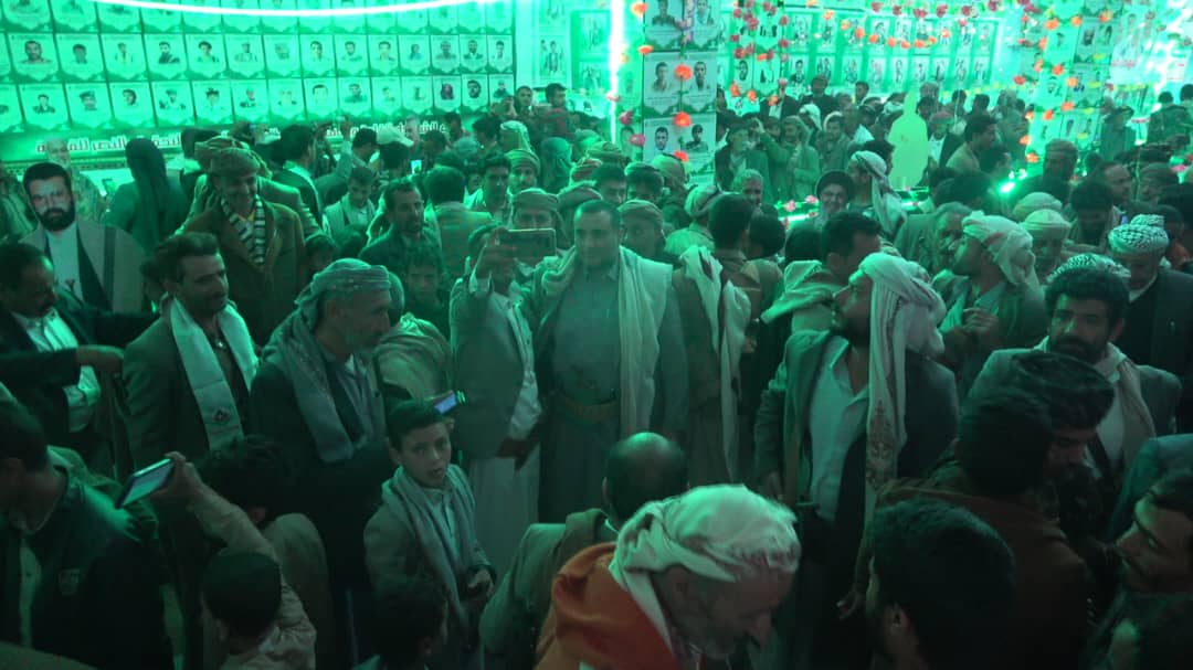 في وقفة قبلية مسلحة.. أبناء قبائل عيال سريح بعمران يعلنون النفير والجهوزية العالية لمواجهة الكيان الصهيوني