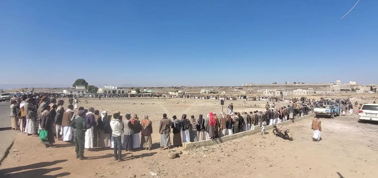 في وقفة قبلية مسلحة.. أبناء قبائل عيال سريح بعمران يعلنون النفير والجهوزية العالية لمواجهة الكيان الصهيوني
