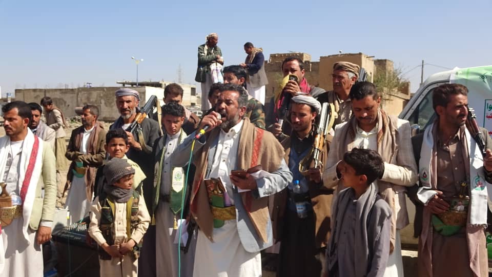 في وقفة قبلية مسلحة.. أبناء قبائل عيال سريح بعمران يعلنون النفير والجهوزية العالية لمواجهة الكيان الصهيوني