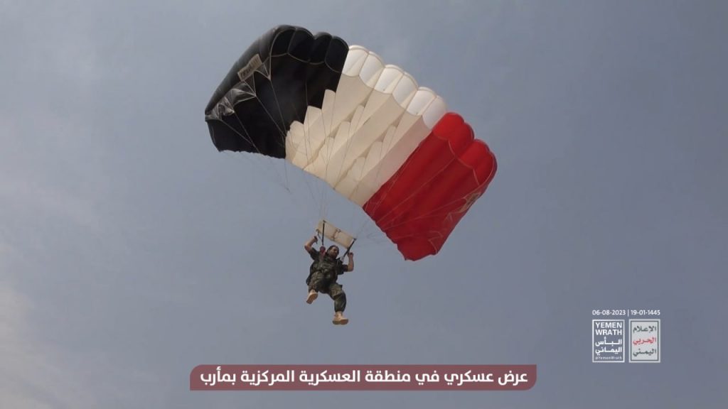 مأرب : ظهور غير مسبوق لقوات الحرس الجمهوري وتحذير شديد اللهجة تتوعد فيه المعتدين بأن لاعاصم لهم من غضب الشعب اليمني ..صور