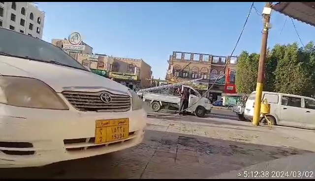 سخط جماهيري يجتاح حي الأصبحي بعد ظهور مفاجيء لمعين عبدالملك وعيدروس الزبيدي في قلب العاصمة صنعاء