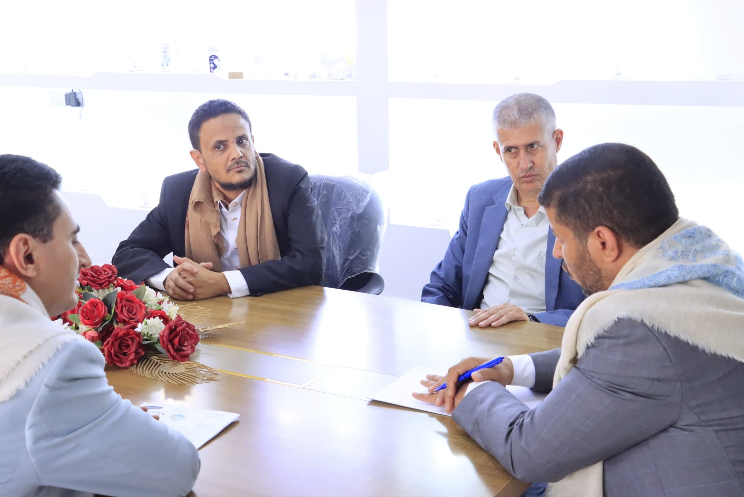 مدير عام هيئة المواصفات يزور عدداً من المصانع المحلية بصنعاء