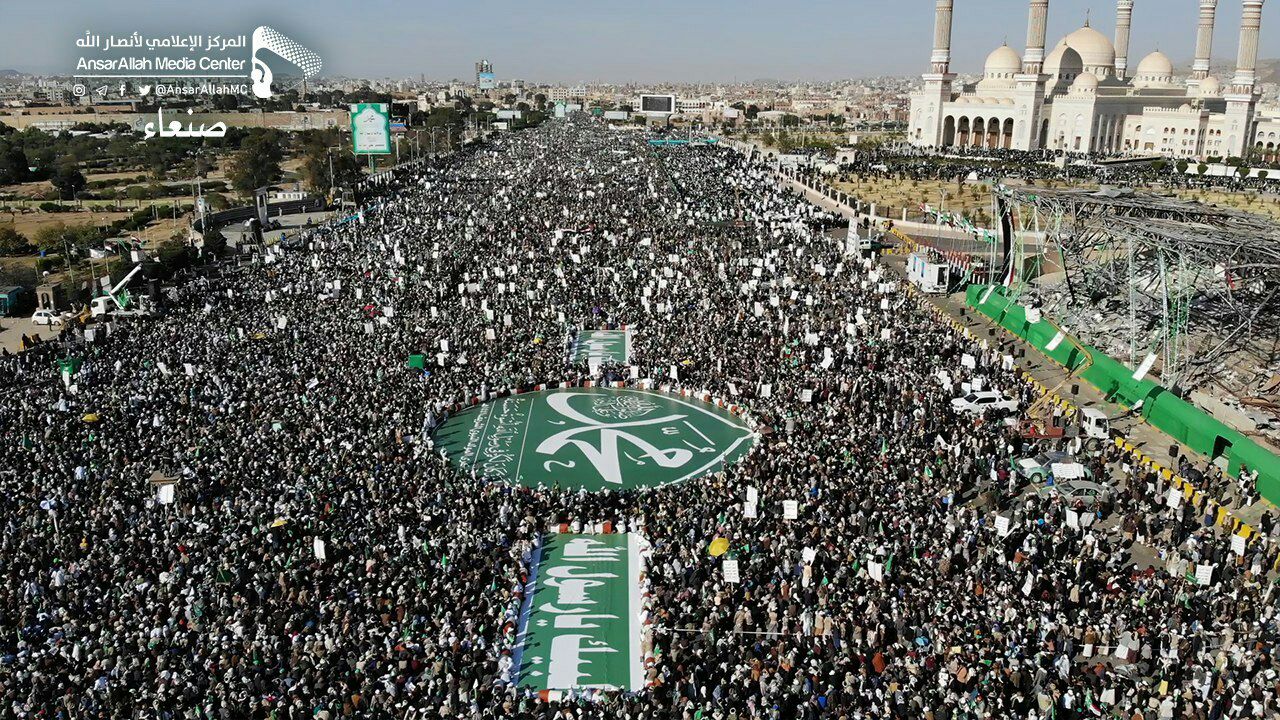 العاصمه صنعاء تحافظ على مركزها باستضافة أكبر حشد لمحبي النبي الكريم في ذكرى مولده (صور)