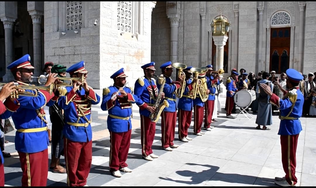 بالصور..محافظة شبوة وقيادات الدولة يشيعون الشهيد أسعد مبارك العولقي والضبيبي والجحوم والزبيري بصنعاء