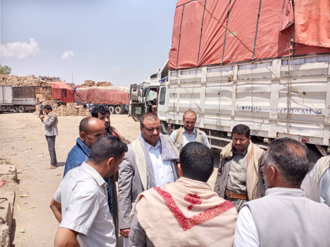مدير عام هيئة المواصفات يتفقد مستوى الأداء وسير العمل في المركز الرقابي وفرع الهيئة بذمار