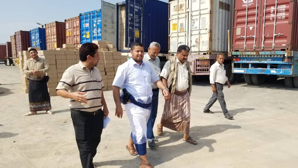 مدير عام هيئة المواصفات والمقاييس يزور ميناء الحديدة وفرع الهيئة بالمحافظة ويؤكد على أهمية الرقابة على السلع الواردة
