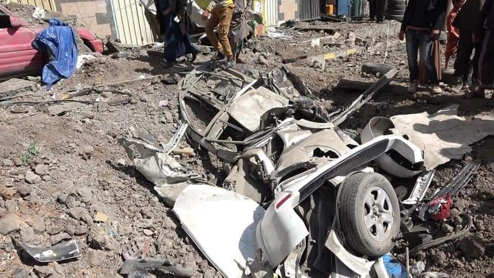 شاهد بالصور المؤسفه جدا .. أضرار قصف العدوان السعودي  بحي النهضة في أمانة العاصمة ..