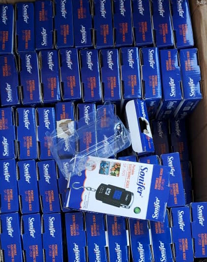 المواصفات والمقاييس تتلف كميات من البضائع والسلع الغير مطابقة للأنظمة والمواصفات القياسية المعتمدة