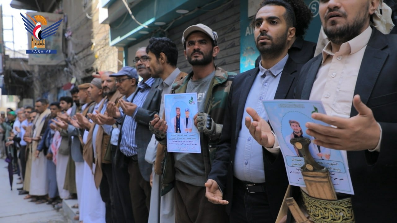 بالصور ...هذا ماحدث قبل قليل في حي التحرير بأمانة العاصمة صنعاء