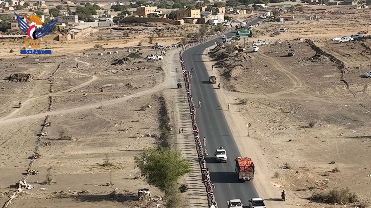 شاهد بالصور..من اليمن مايقارب من عشرة الف جندي مجهزين بالعده والعتاد يعلنون جهوزيتهم لمواجهة الكيان الصهيوني وتحرير الاراضي المحتله