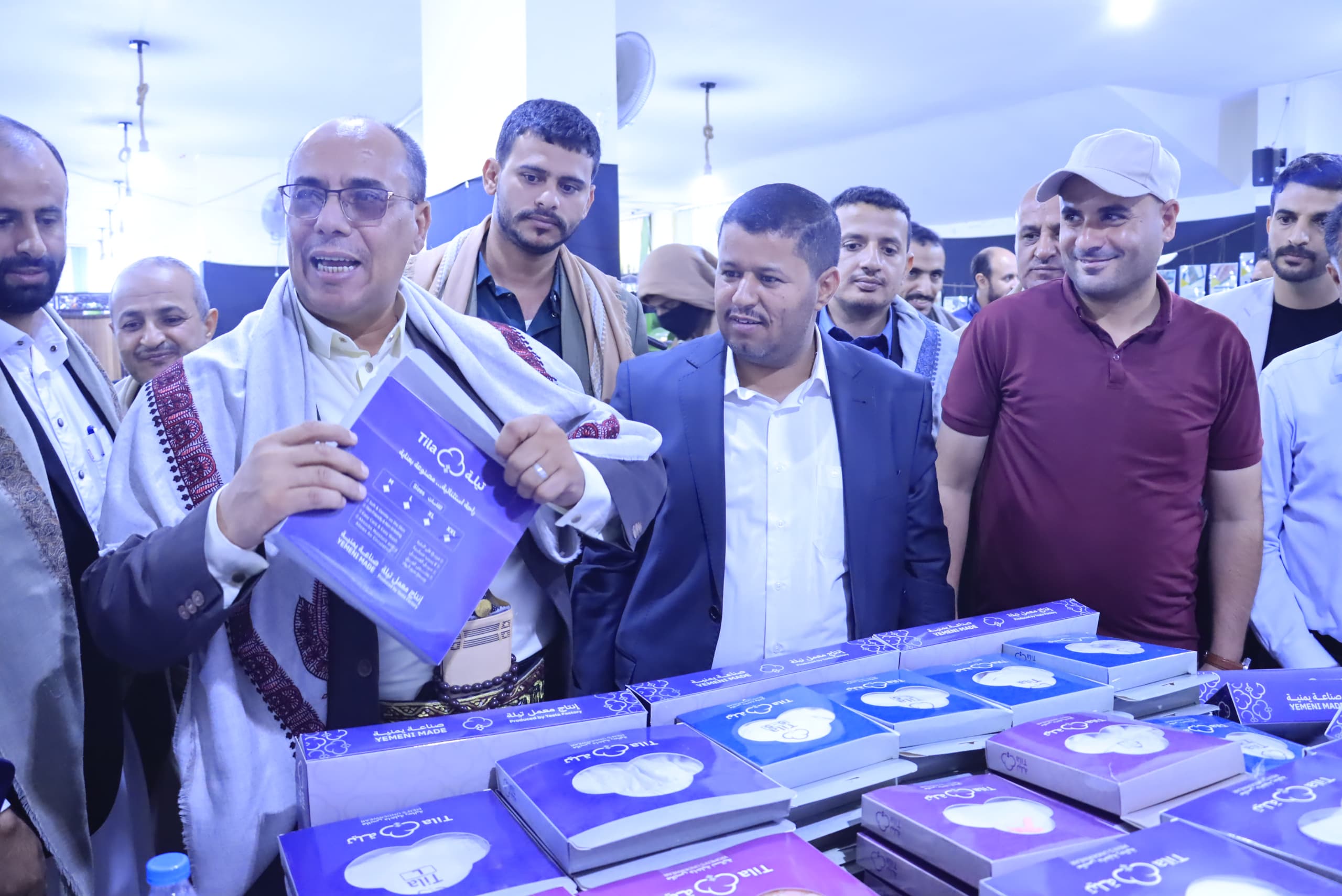 مدير عام هيئة المواصفات يشهد اختتام الدورة التدريبية المتخصصة في خياطة الملابس القطنية لأسر الشهداء