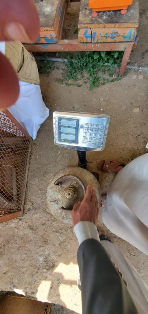 المواصفات والمقاييس.. تنفذ نزولا ميدانيا لمحطات تعبئة إسطوانات الغاز المنزلي بمحافظة حجة للتأكد من مدى الإلتزام بتطبيق الاشتراطات والمعايير القانونية