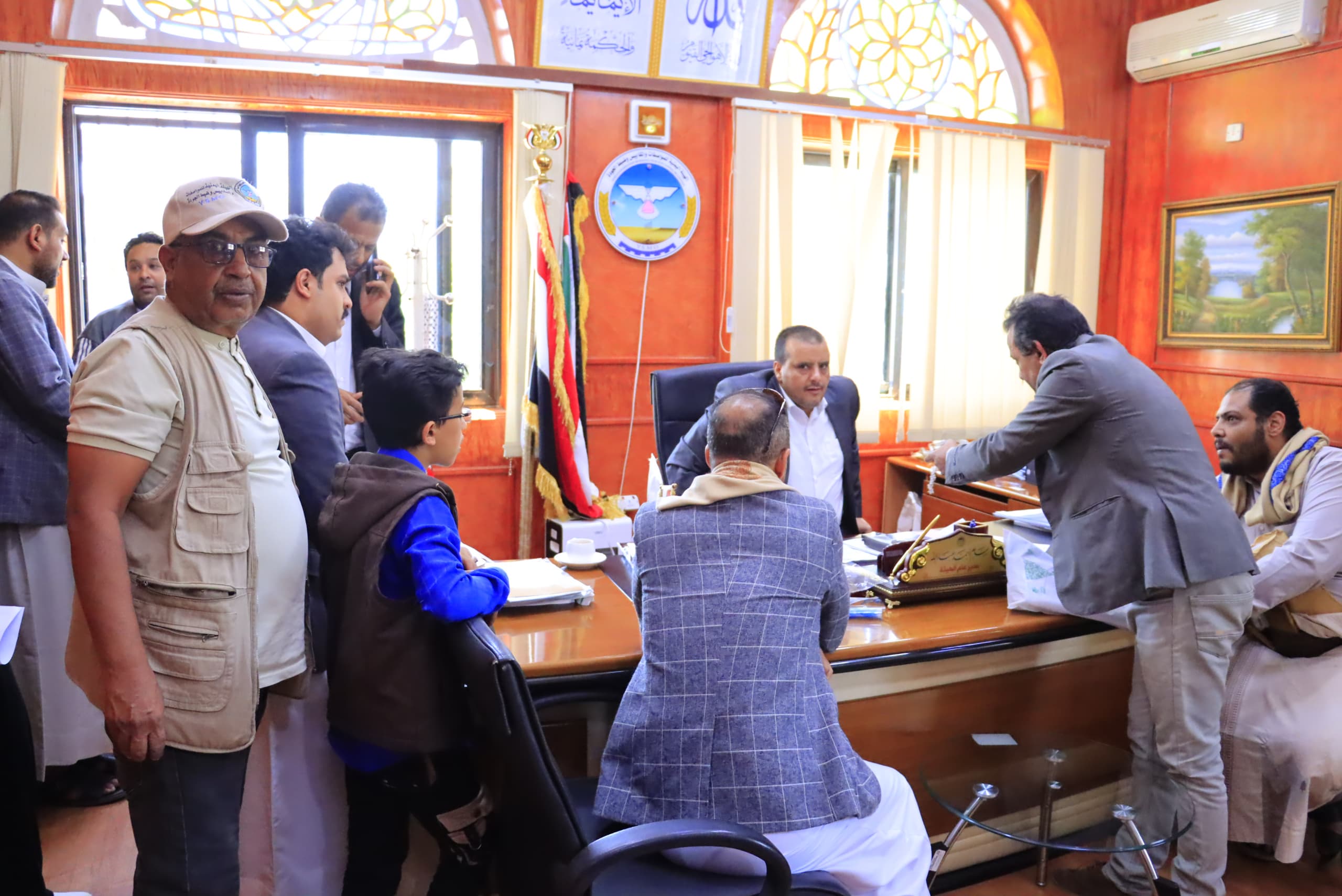 في اليوم المفتوح مدير عام هيئة المواصفات والمقاييس وضبط الجودة يلتقي التجار والمصنعين ويوجه بتسهيل الإجراءات المتعلقه بمعاملاتهم