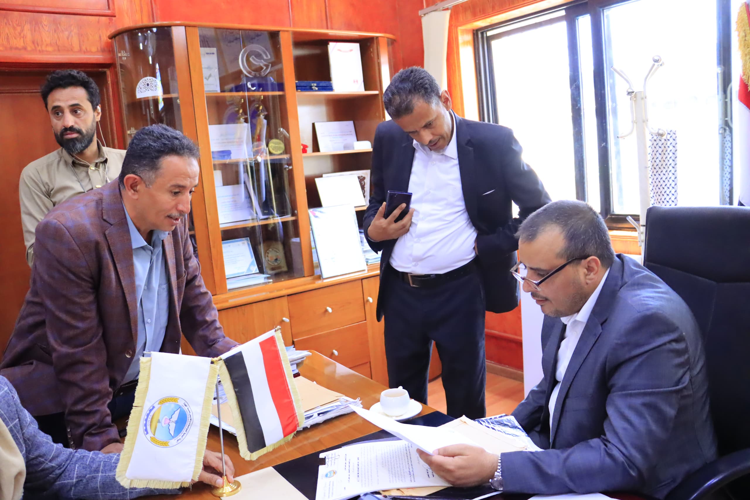 في اليوم المفتوح مدير عام هيئة المواصفات والمقاييس وضبط الجودة يلتقي التجار والمصنعين ويوجه بتسهيل الإجراءات المتعلقه بمعاملاتهم