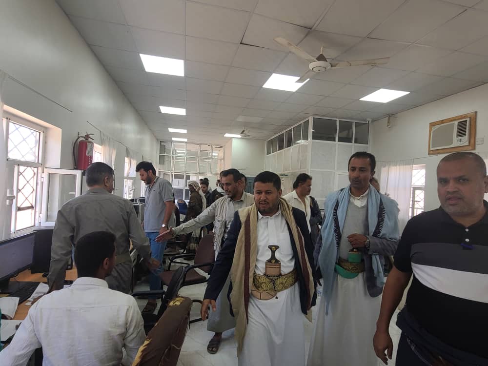 مدير عام هيئة المواصفات يتفقد أداء مركز الراهدة ويبحث تطوير آليات العمل المشترك مع الجمرك