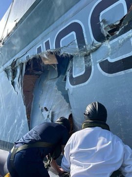 بالصوت والصورة : اصطدام سفينتين حربيتين في البحرين يكشف كرتونية الترسانة العسكرية البريطانية..
