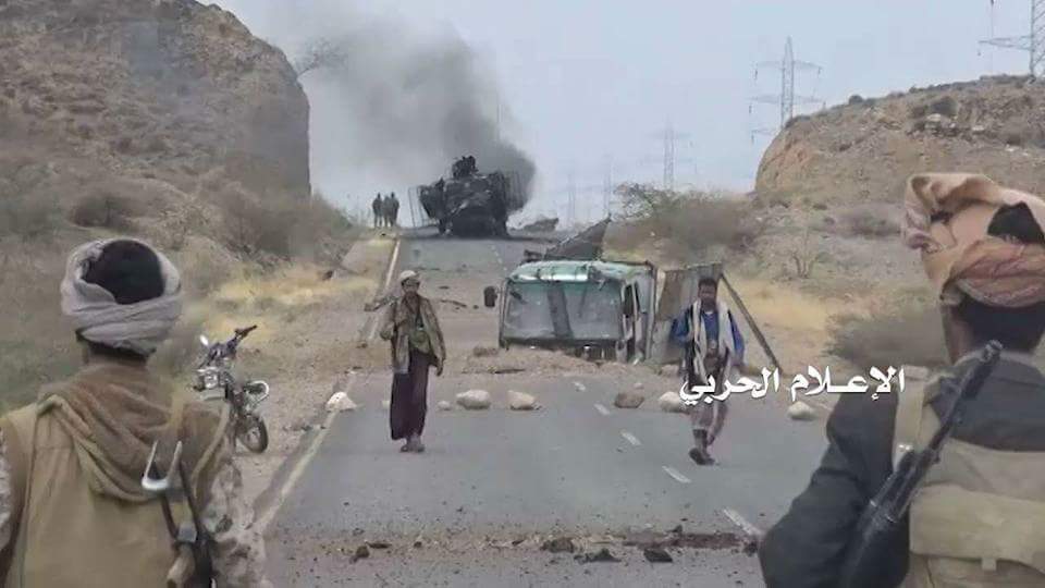 هكذا طحن الجيش واللجان  الاماراتيين.. بين صُلب الحديد وقسوّة الصخر..القِصّه كامِلّه