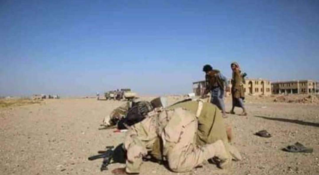 بعد سيطرتها الكامله لمعسكر ماس ..قوات صنعاء تهجم على تداوين وهو اخر مقر للقوات التحالف ... تفاصيل