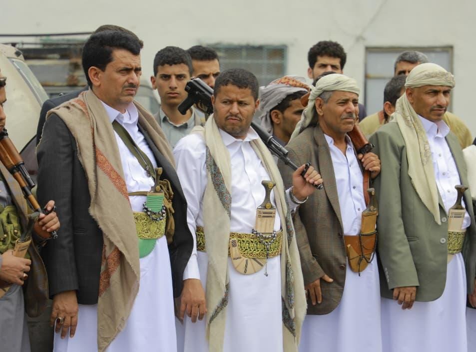 مدير عام هيئة المواصفات يتفقد المرابطين بجبهتي حيفان والقبيطة بمحافظة تعز