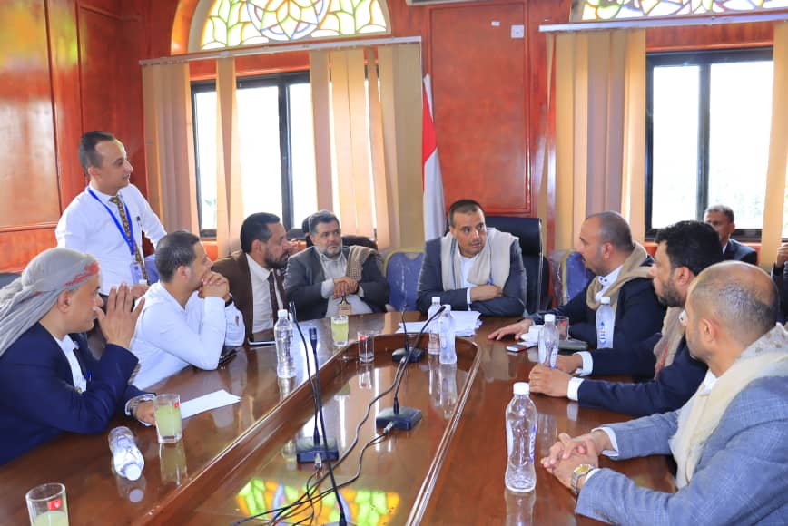 إجتماع يناقش تعزيز جوانب التعاون بين الهيئة اليمنية للمواصفات والغرفة التجارية بأمانة العاصمة