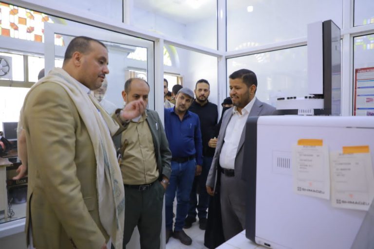 القائم بأعمال وزير الإقتصاد يدشن مختبر عدادات الكهرباء ومحطة الطاقة الشمسية بهيئة المواصفات والمقاييس