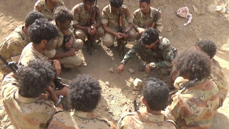شاهد بالصور...قوات عسكرية مرعبة تتوجه إلى الساحل الغربي