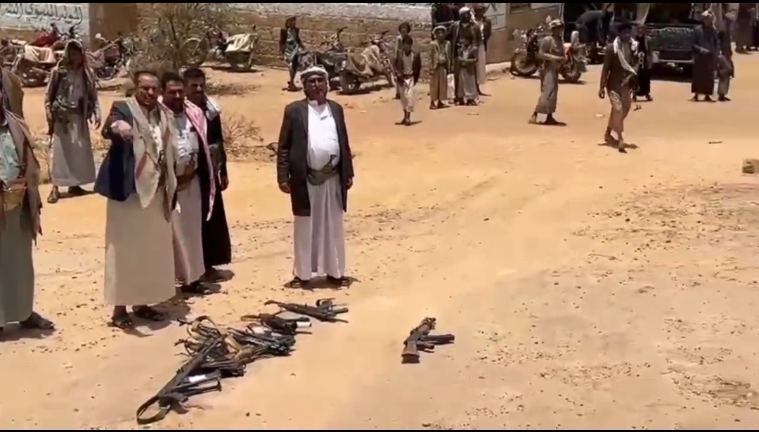 بجهود جبارة من قبل الوساطة ابناء قبيلة خولان الطيال تعلن العفو عن احد المواطنين من قبيلة بني الحجاج عيال سريح بعمران الذي تسبب بحادث مروري أودى بحياة واحد من ابناءها