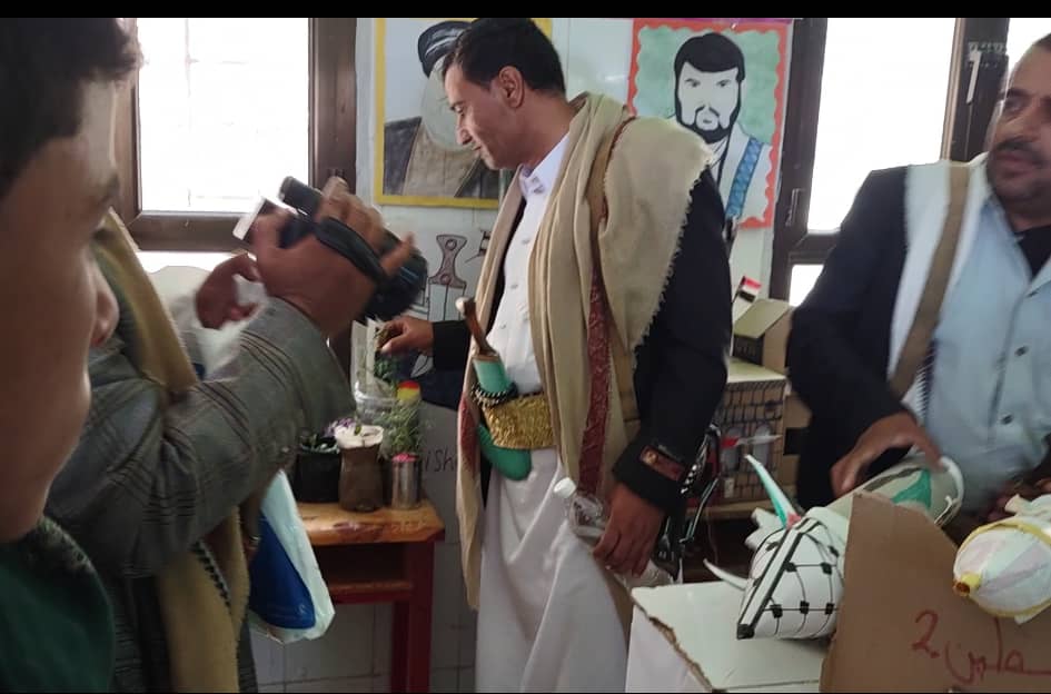 إختتام الدورات الصيفية بمدارس الأشمور بمحافظة عمران