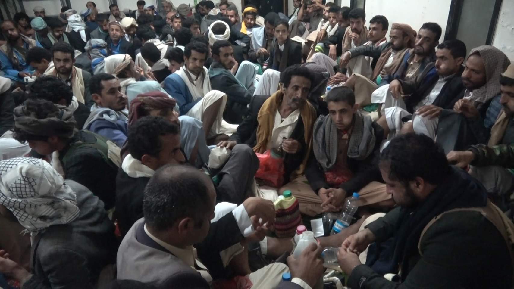 عمران :  لقاء موسع لمشائخ ووجهاء مديرية السودة لأعلن النفير العام للجبهات